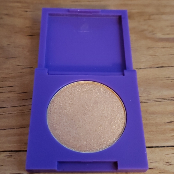 COPY - 3/$5 Lisa Frank Stargazing Shimmer Eyeshad… - Picture 3 of 3